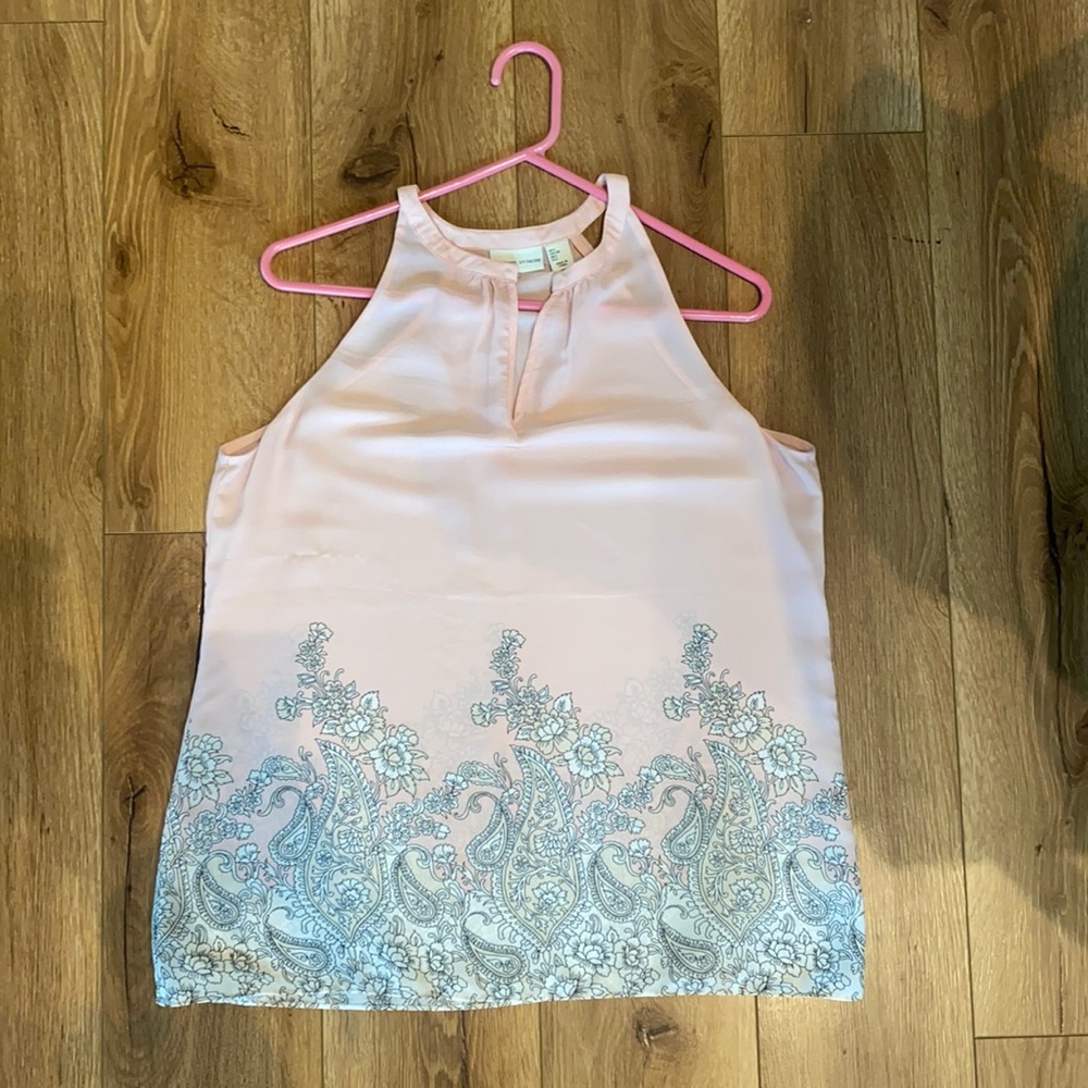 Sleeveless Adrienne Vittadini blouse.